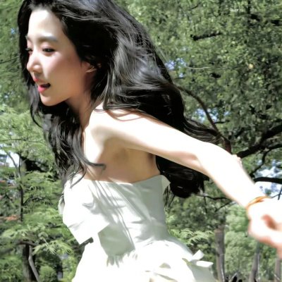 小姑娘艾萝依